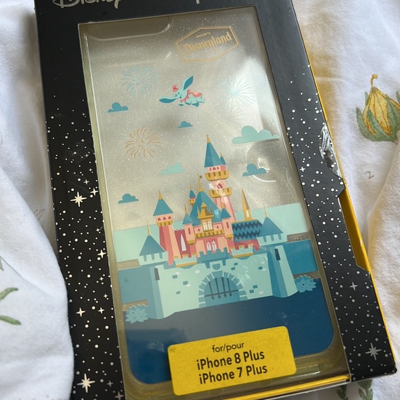 DISNEYLAND IPHONE 8 PLUS OTTERBOX PHONE CASE - Picture 3 of 3